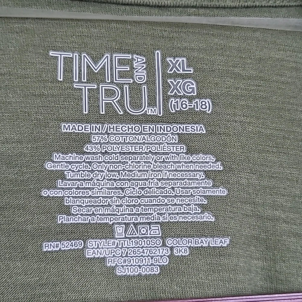 NWT Time and Tru Women's Sage Twist Front Hem Tunic Tee Sixe XL - Picture 4 of 5